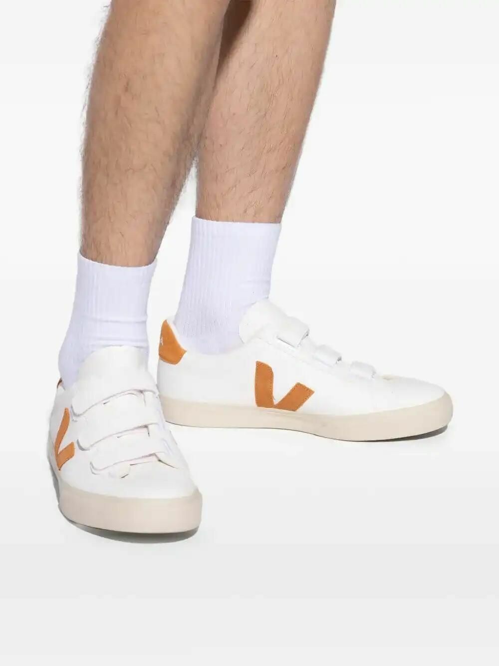 VEJA Recife Sneakers