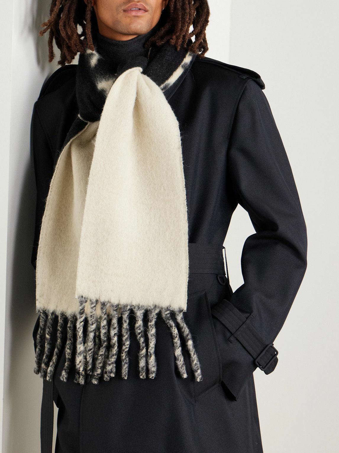 Burberry Reversible Burberry Logo Wool Jacquard Scarf