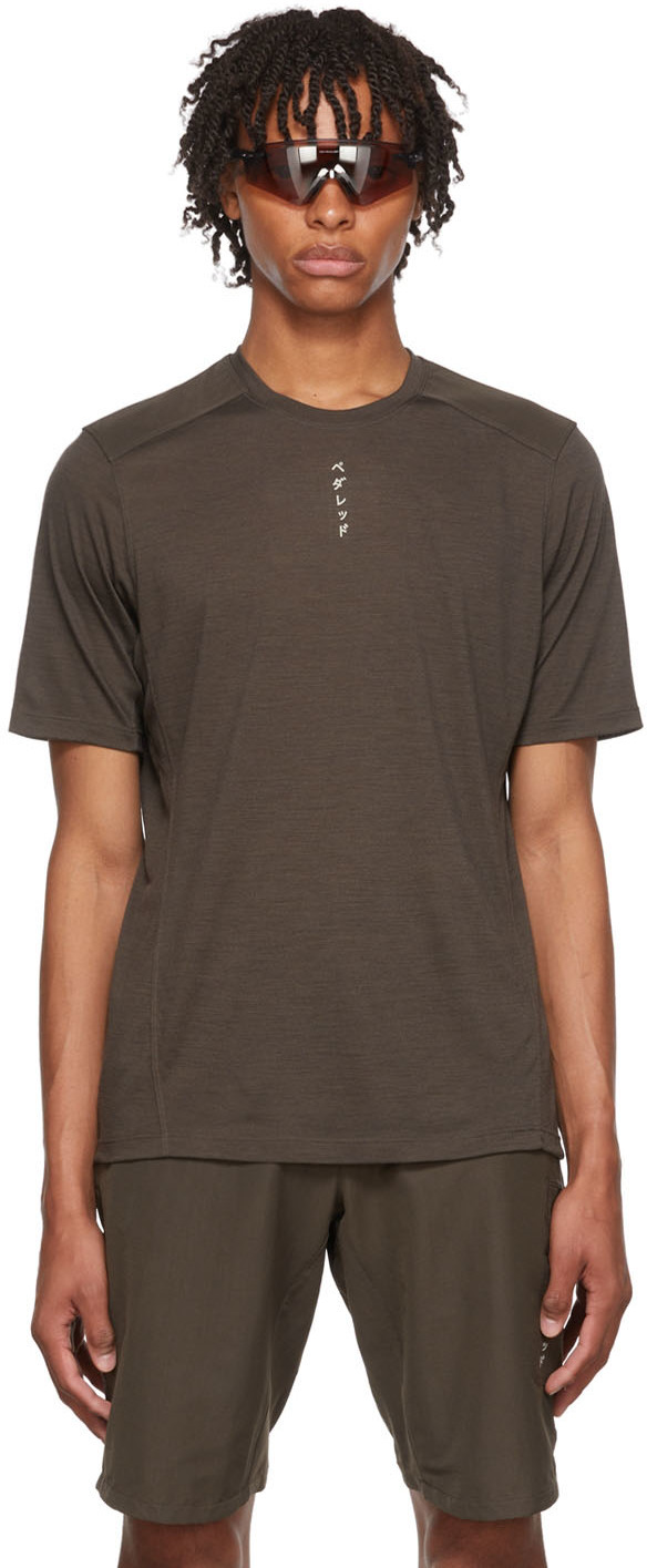 【関税込み】PEdALED ブラウン Jary Tシャツ Brown Jary T-Shirt by PEdALED on Sale