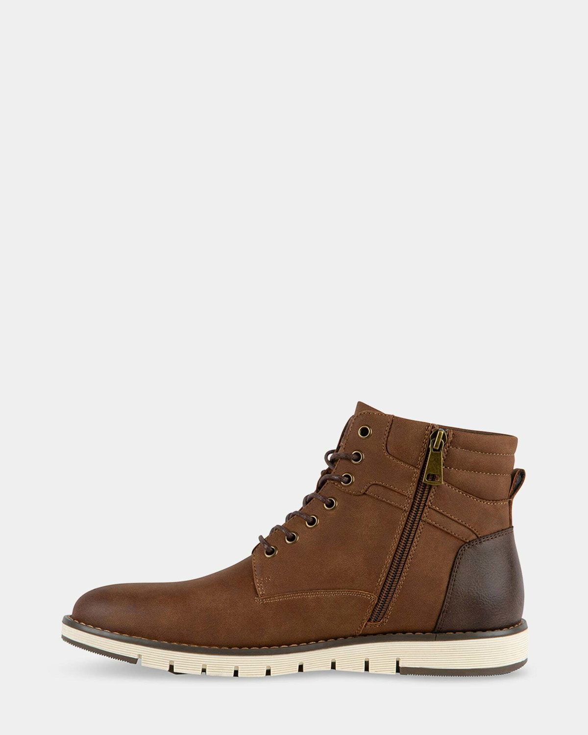 Steve Madden Daxton Boots in Cognac