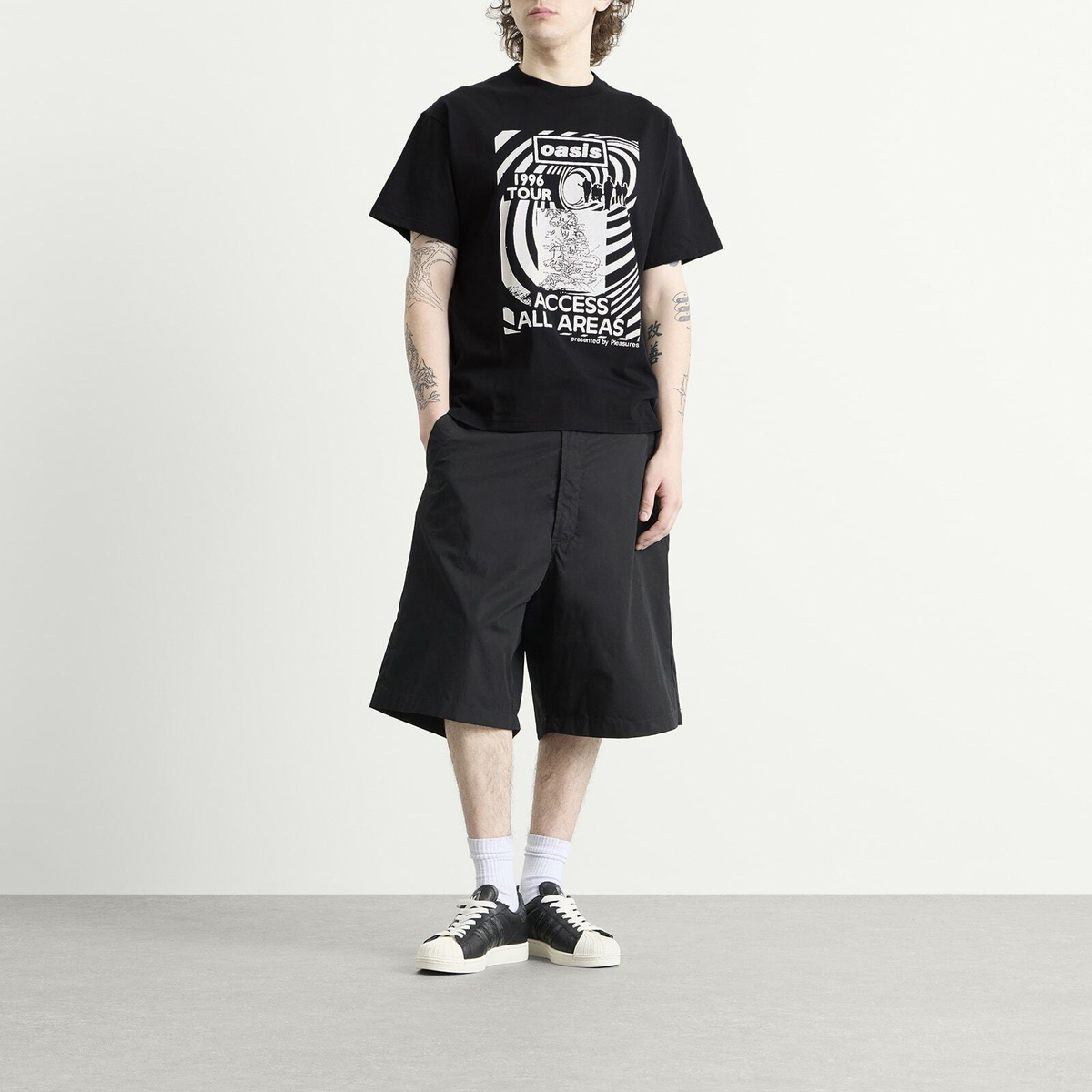 Pleasures Men's x Oasis All Access T-Shirt in Black