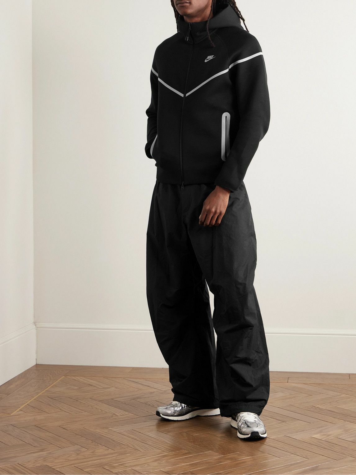 Nike Sportswear Tech Fleece Full-Zip Hoodie & Joggers Set