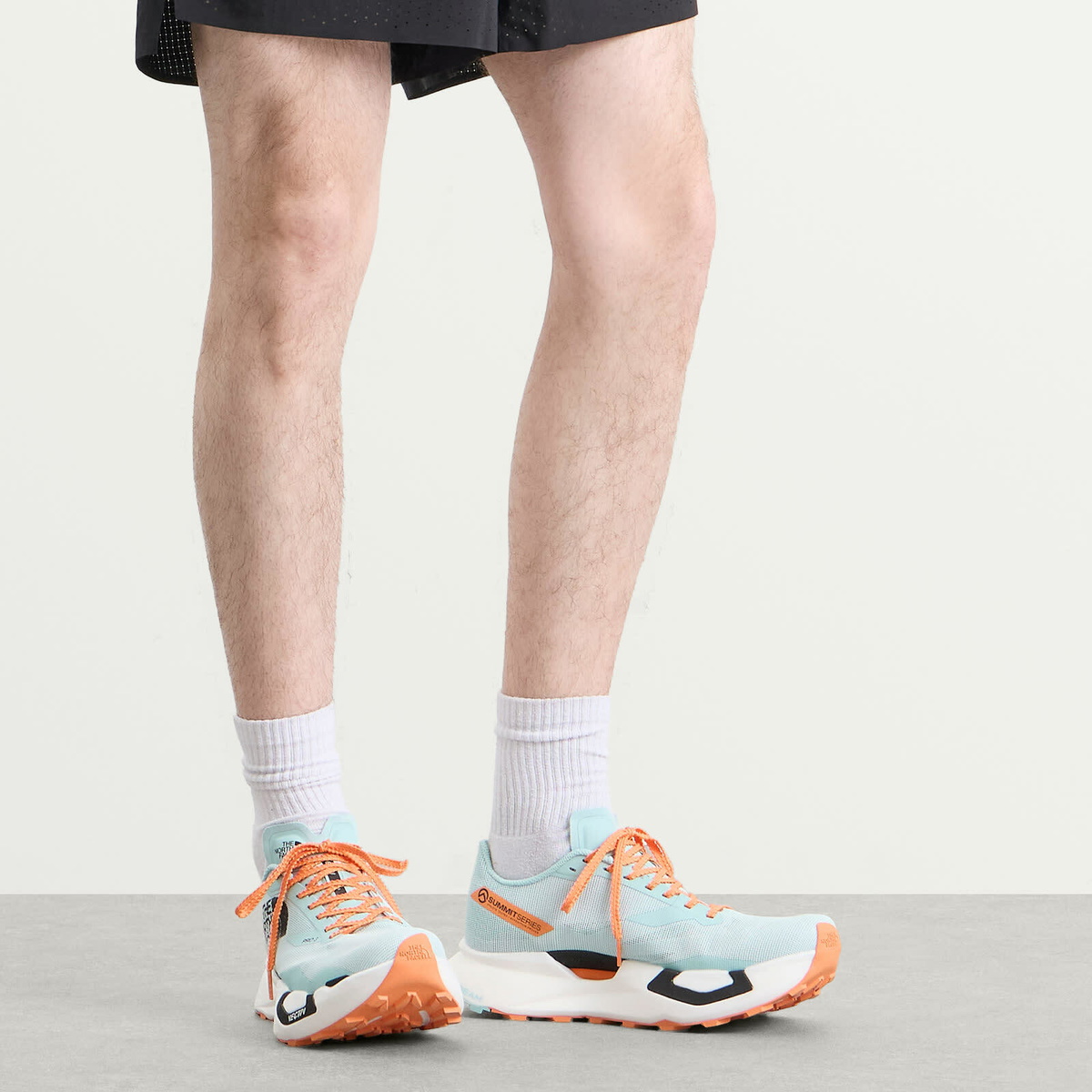 The North Face Men's Summit Vectiv Pro 3 Expedition in Canal Blue/Papaya