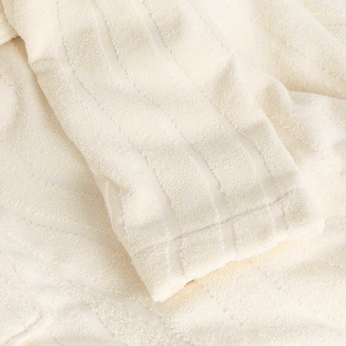Baina Sulis Bath Robe in Ivory