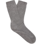 Mr P. - Ribbed Cashmere Socks - Gray