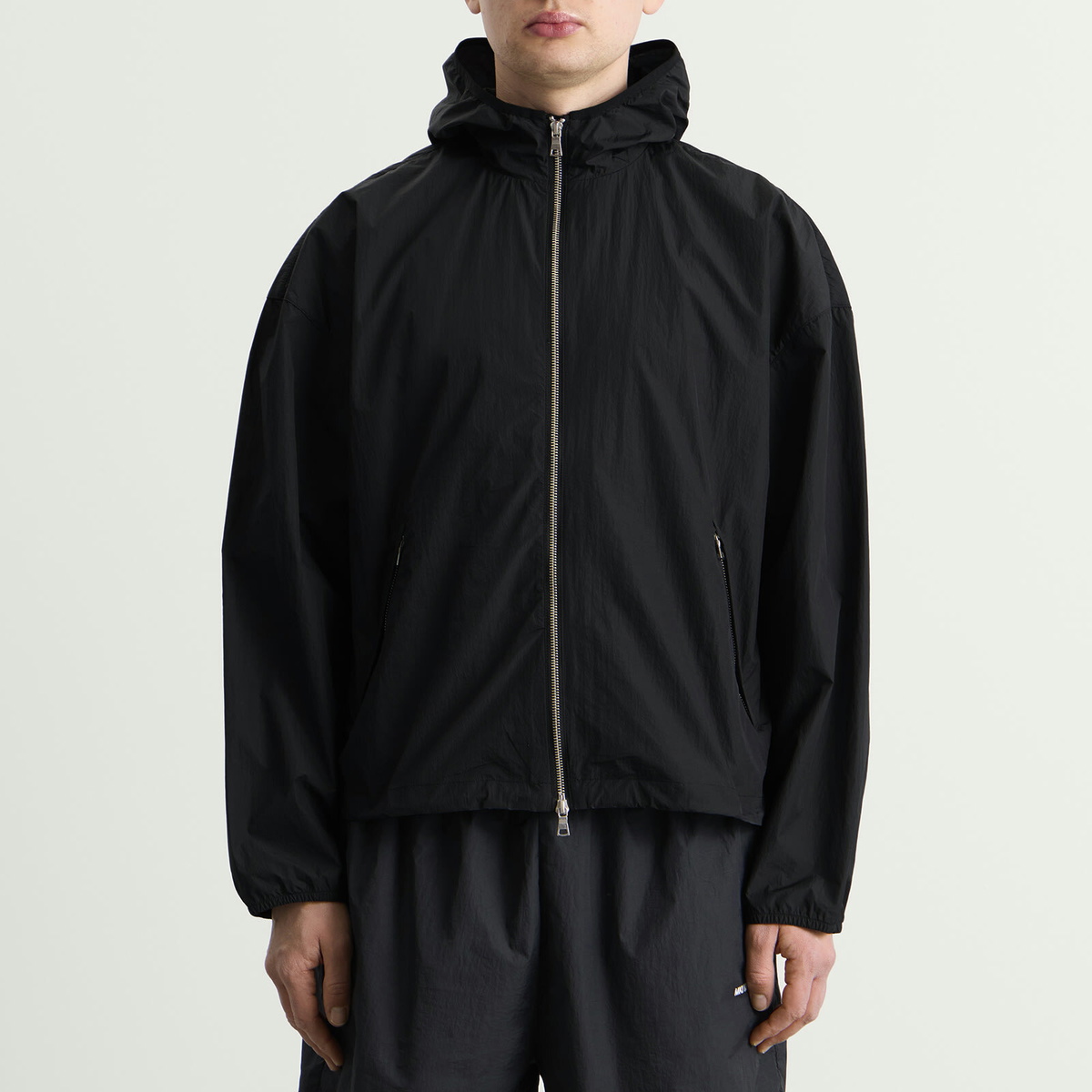 MKI Men's Hyperlight Hooded Wind Jacket in Black
