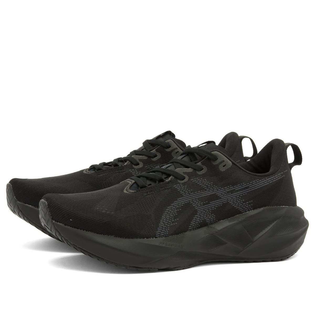 Asics Running NOVABLAST 5 in Black/Carrier Grey