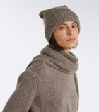The Row Pavir cashmere beanie