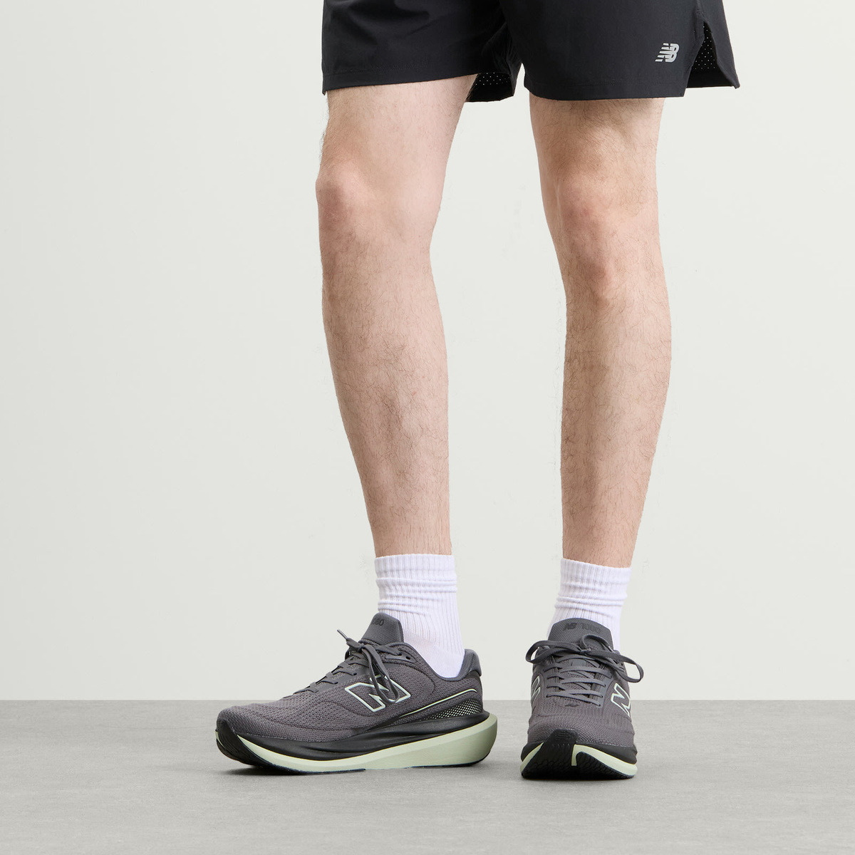 New Balance Men's 1080 v15 Sneaker in Magnet/Silver Moss
