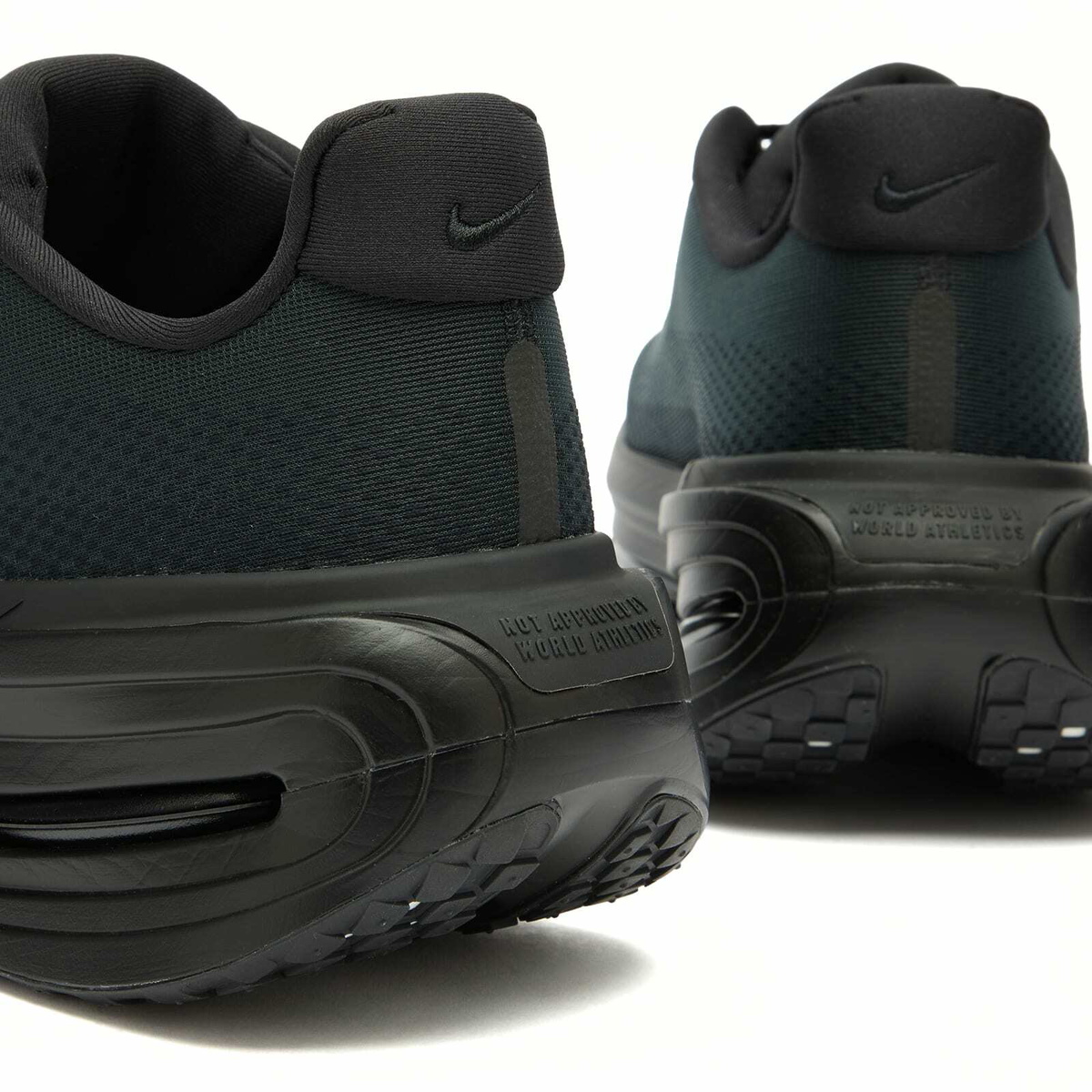 Nike Vomero Prm Sp Sneaker in Black/White