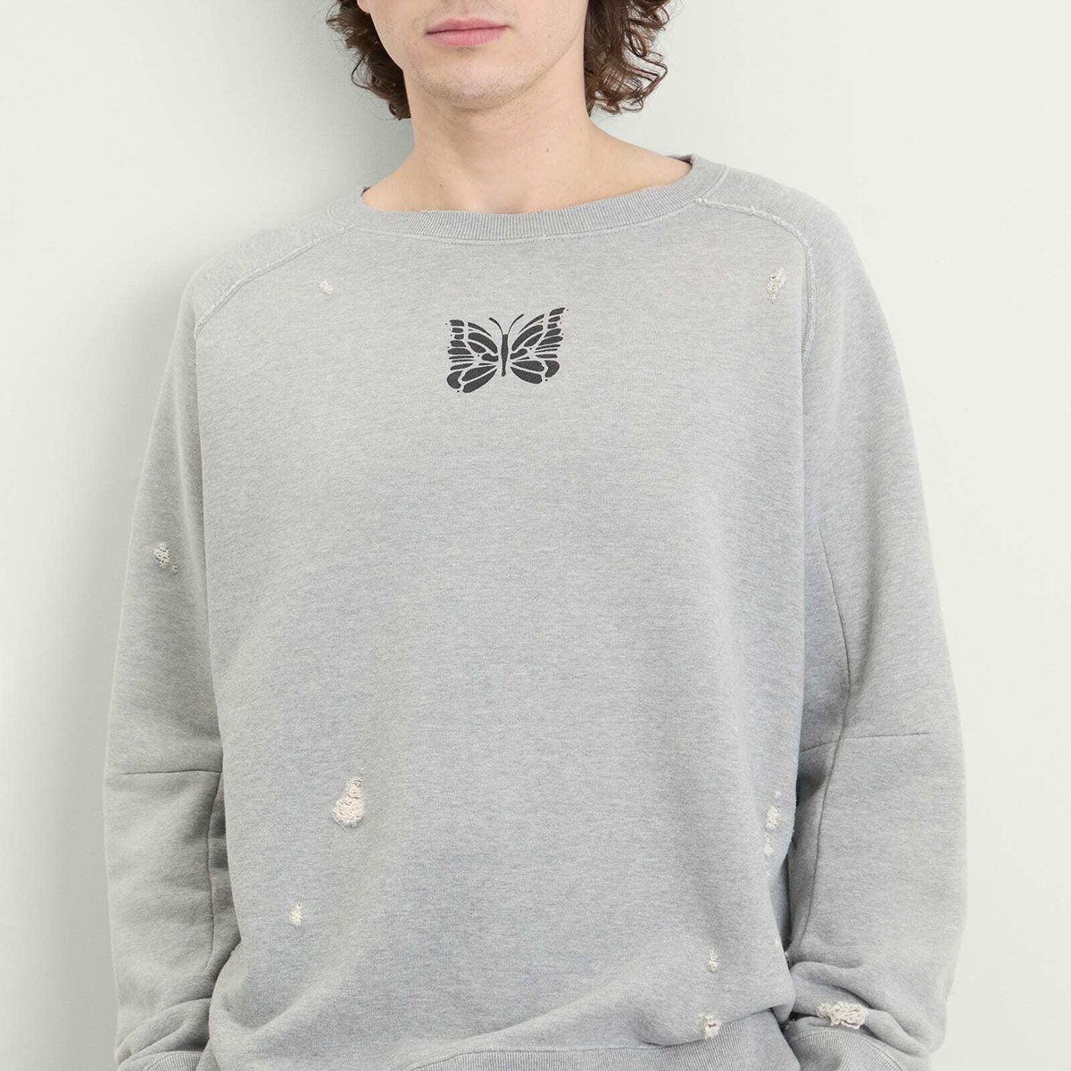 Needles Men's Deconstructed Crew Neck Sweatshirt in Heather Grey