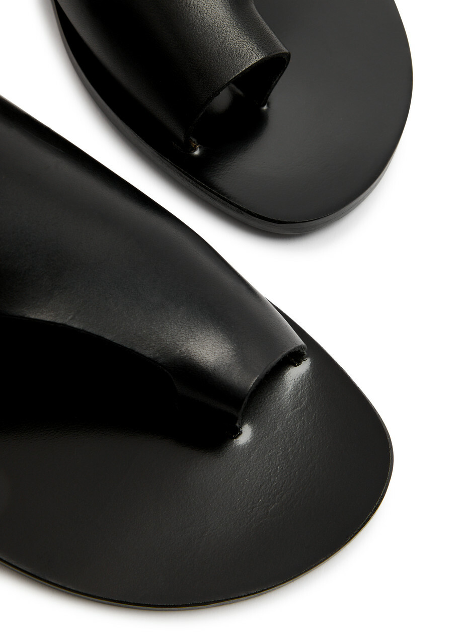 Atp Atelier Rosa Leather Thong Sandals Black