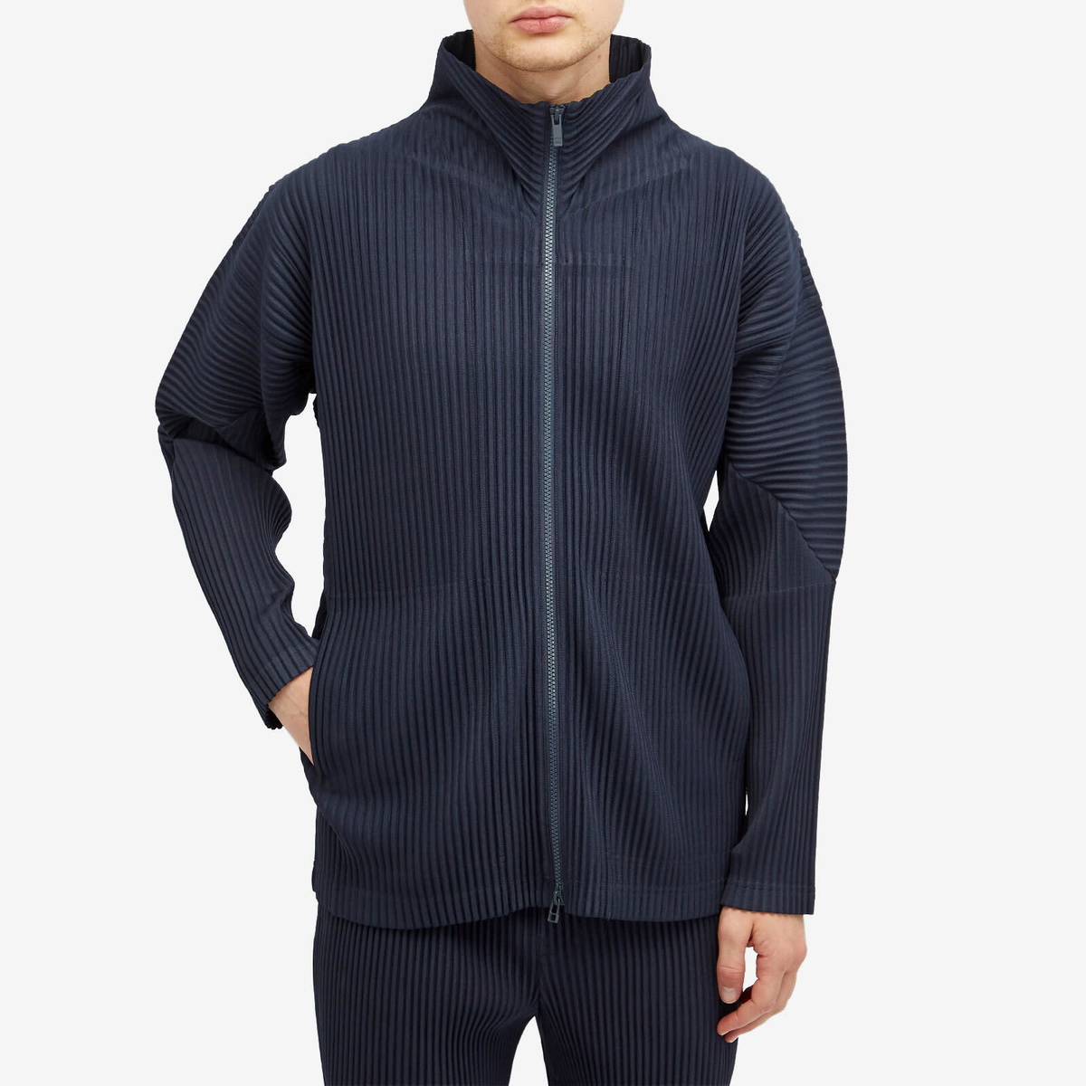 ISSEY MIYAKE メンズネイビー カーディガン ISSEY MIYAKE（カーディガン）のフリマアイテム一覧