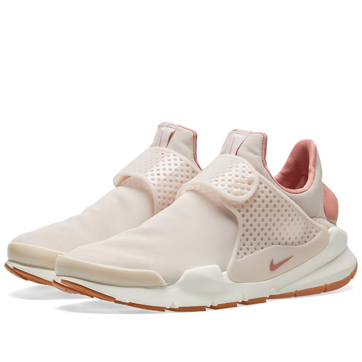 Photo: Nike Sock Dart Premium W