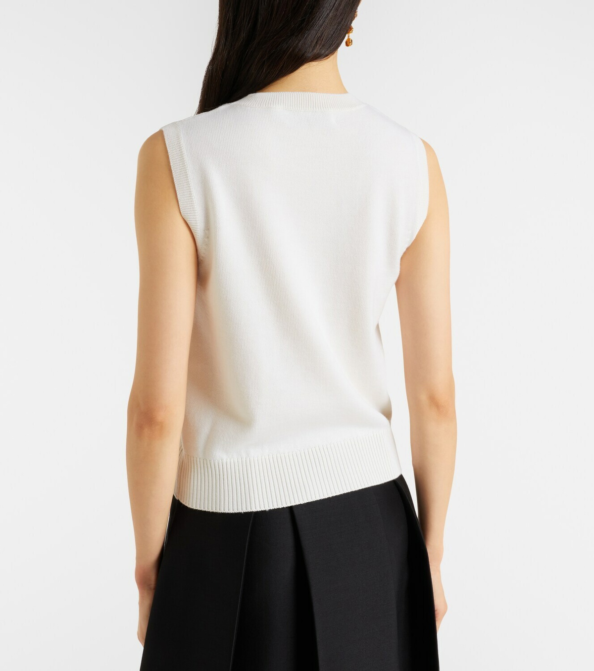 Oscar de la Renta Virgin wool sweater vest