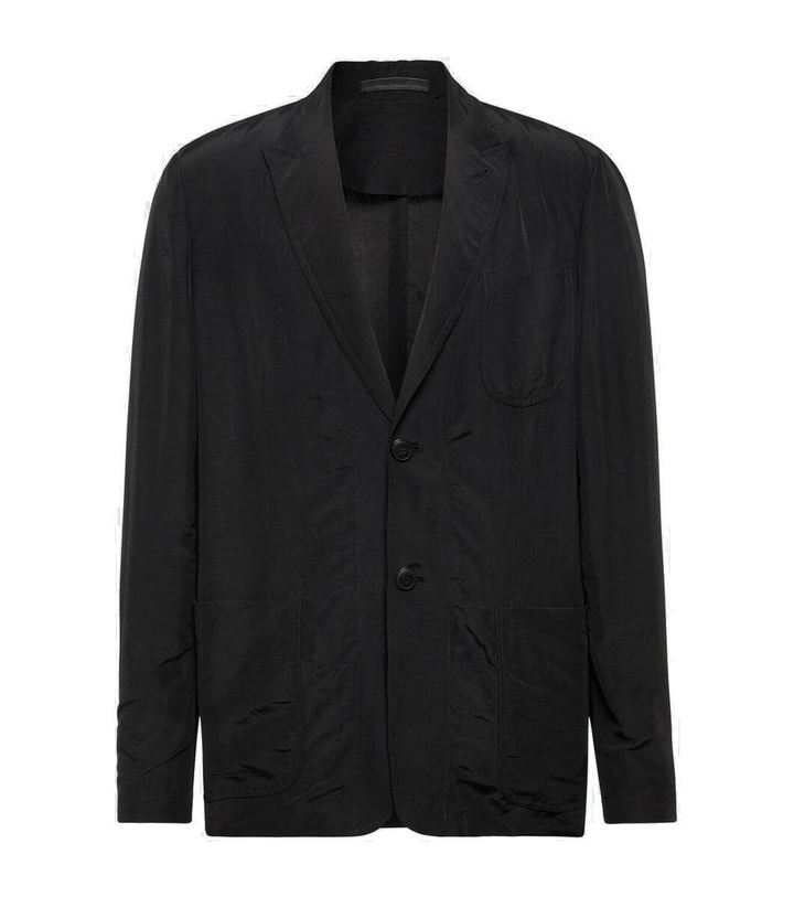 Photo: Giorgio Armani Tailored oversized blazer