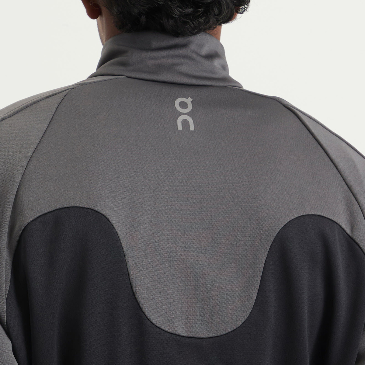 ON Men's IK Track Jacket in Black/Eclipse