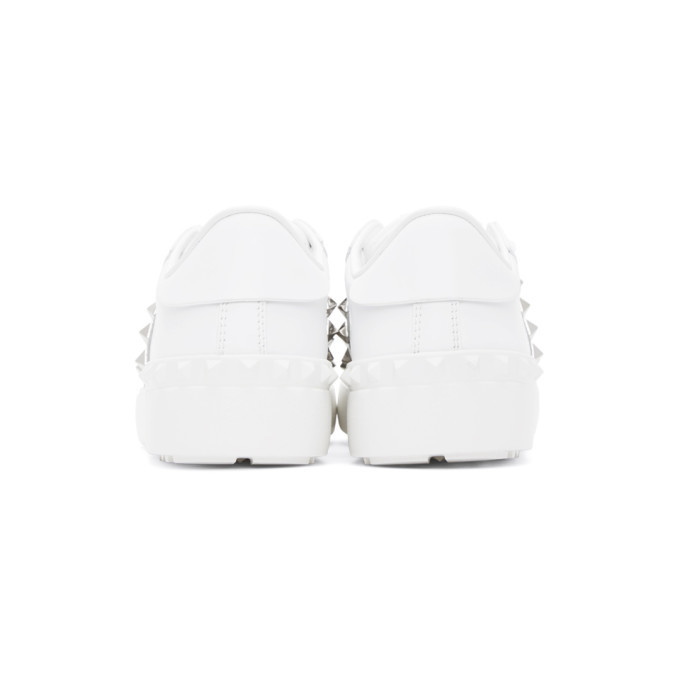 スニーカー Valentino Bianco N Silver Studs Sneakers Valentino Bianco N Silver Studs Sneakers in White | THE LIST