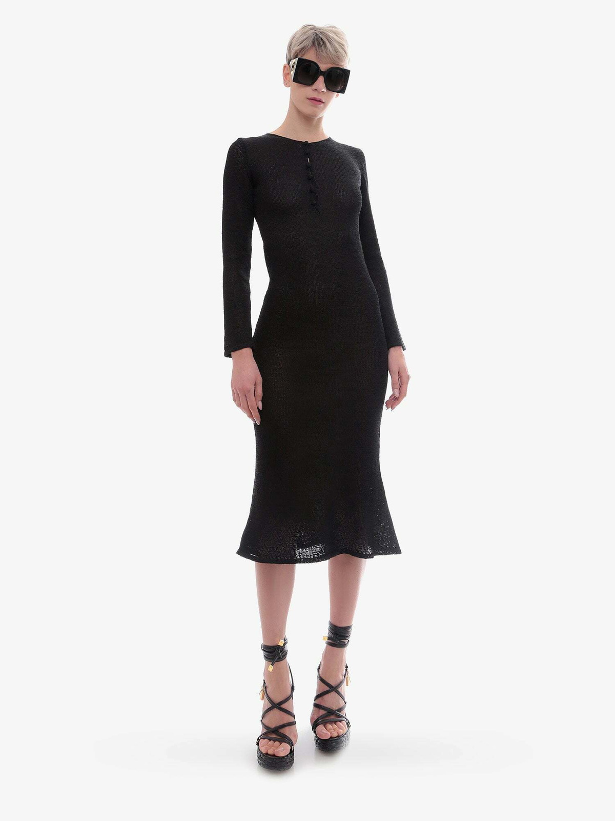 women formal evening dresses Zapaka Black Dress With Slit Mermaid Halter Neck With Hook Size:X Small [ 25-26 in ] _okendo:syndication_key:CL137487001 First Birthday Pink Gown