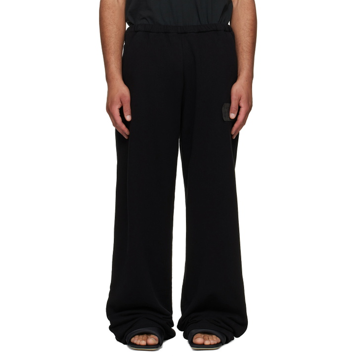Photo: MM6 Maison Margiela Black Logo Patch Sweatpants
