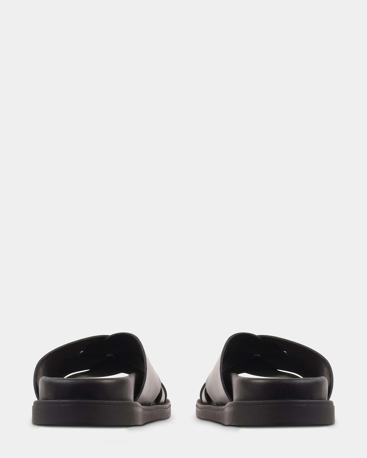 Steve Madden Rovero Sandals in Black