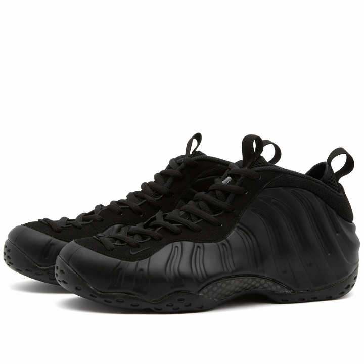 Photo: Nike Men's Air Foamposite One Sneakers in Black/Anthracite