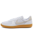 Nike FIELD GENERAL 82 SP Sneakers in Gun/Brown/Smmit White