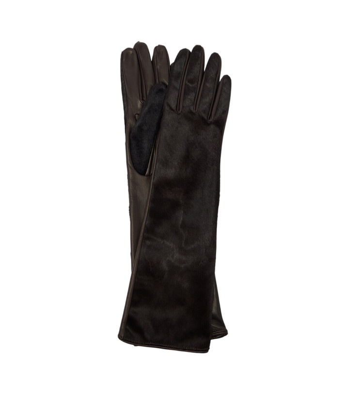 Photo: Nour Hammour Calf hair and leather gloves
