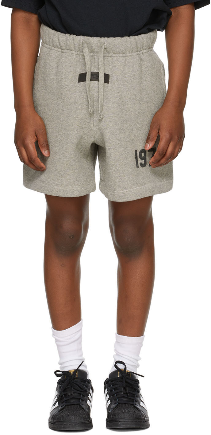 Essentials grey 1977 shorts ショートパンツ FOG ESSENTIALS（エフオージーエッセンシャルズ）の「＜FEAR OF