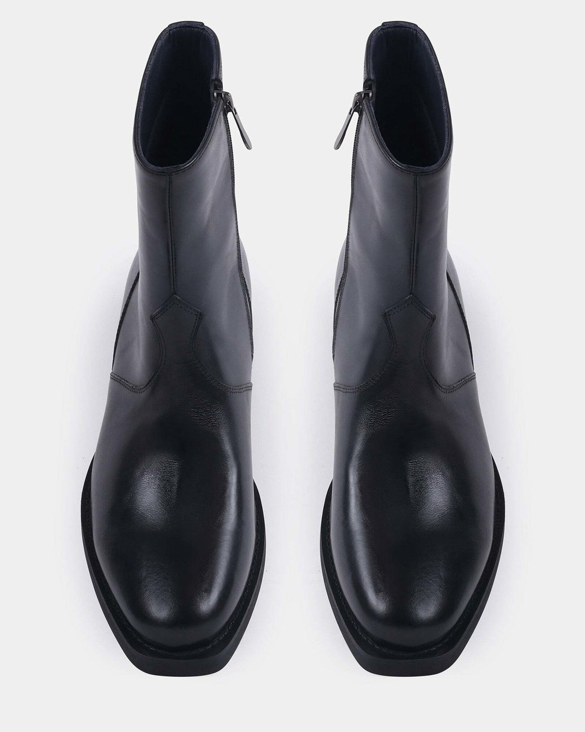Steve Madden Conte Boots in Black