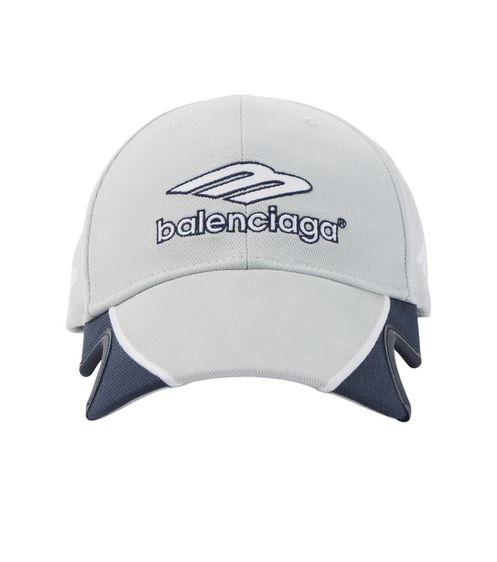 Photo: Balenciaga Logo cotton baseball cap
