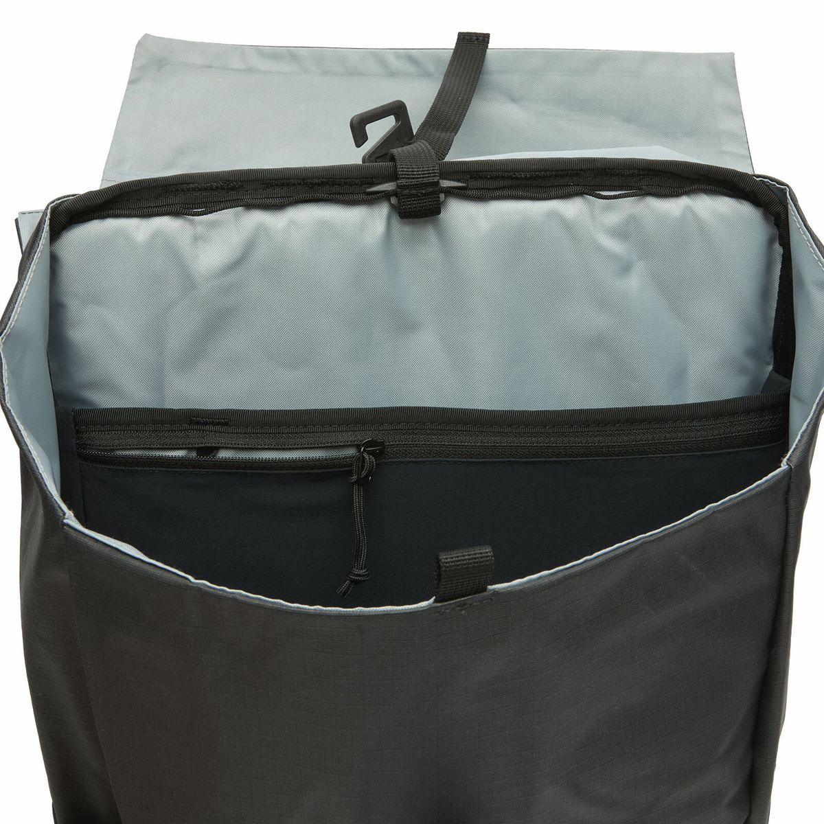 Montane Men's Transition Backpack 18L in Black 