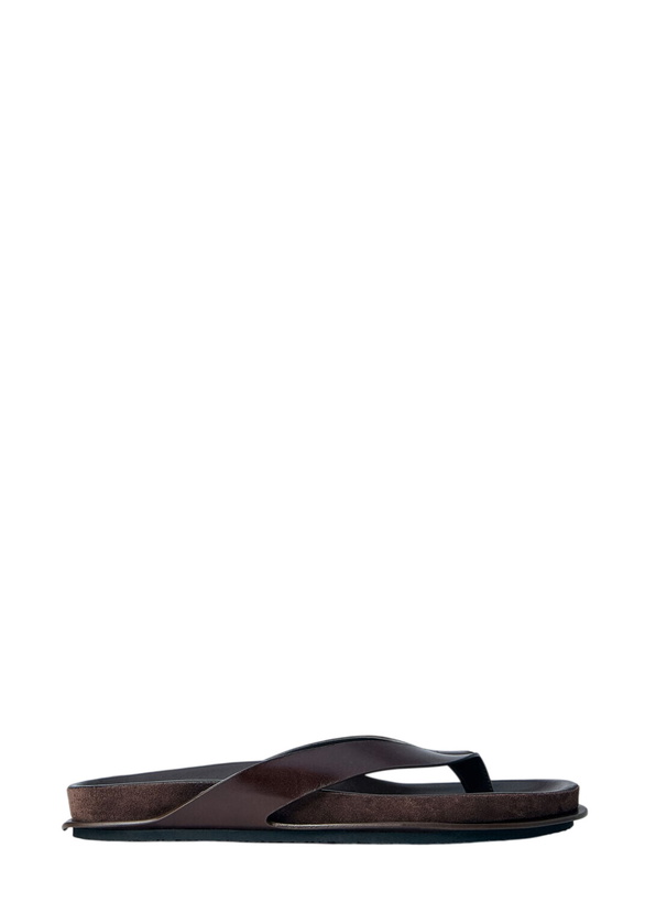 Photo: Jacquemus Les Tatanes Sandals