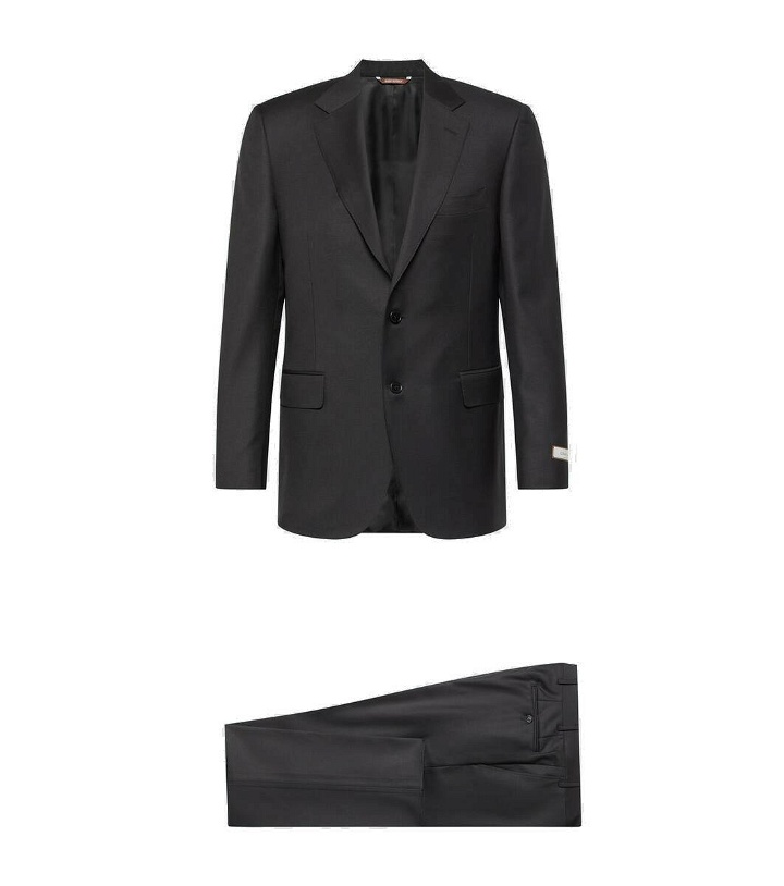 Photo: Canali Single-breasted wool suit