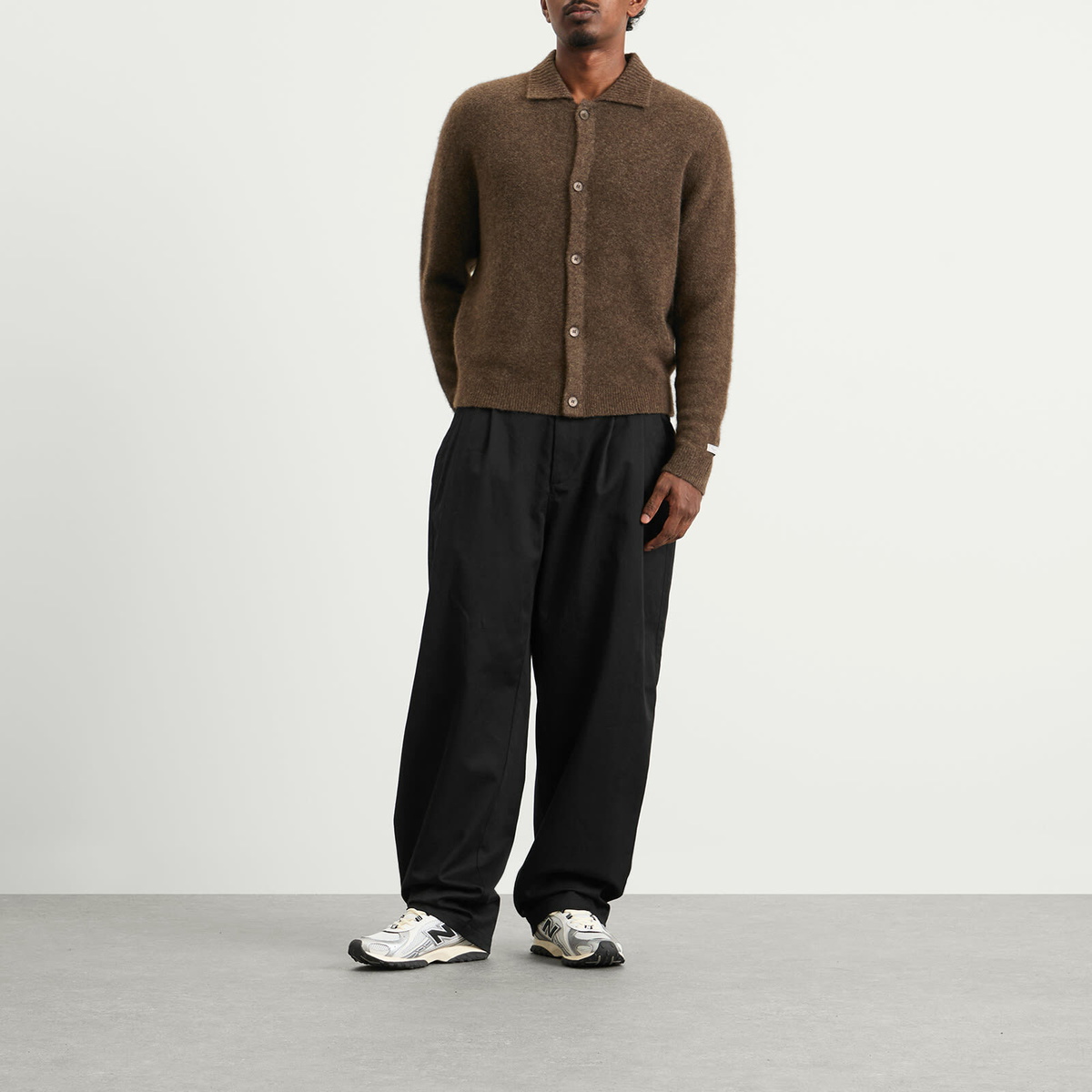Percival Men's Archive Soft Knitted Collared Cardigan in Espresso