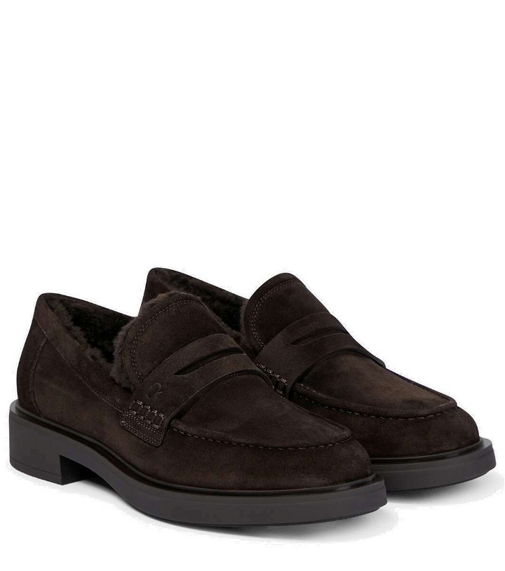 Photo: Gianvito Rossi Harris shearling-lined suede loafers