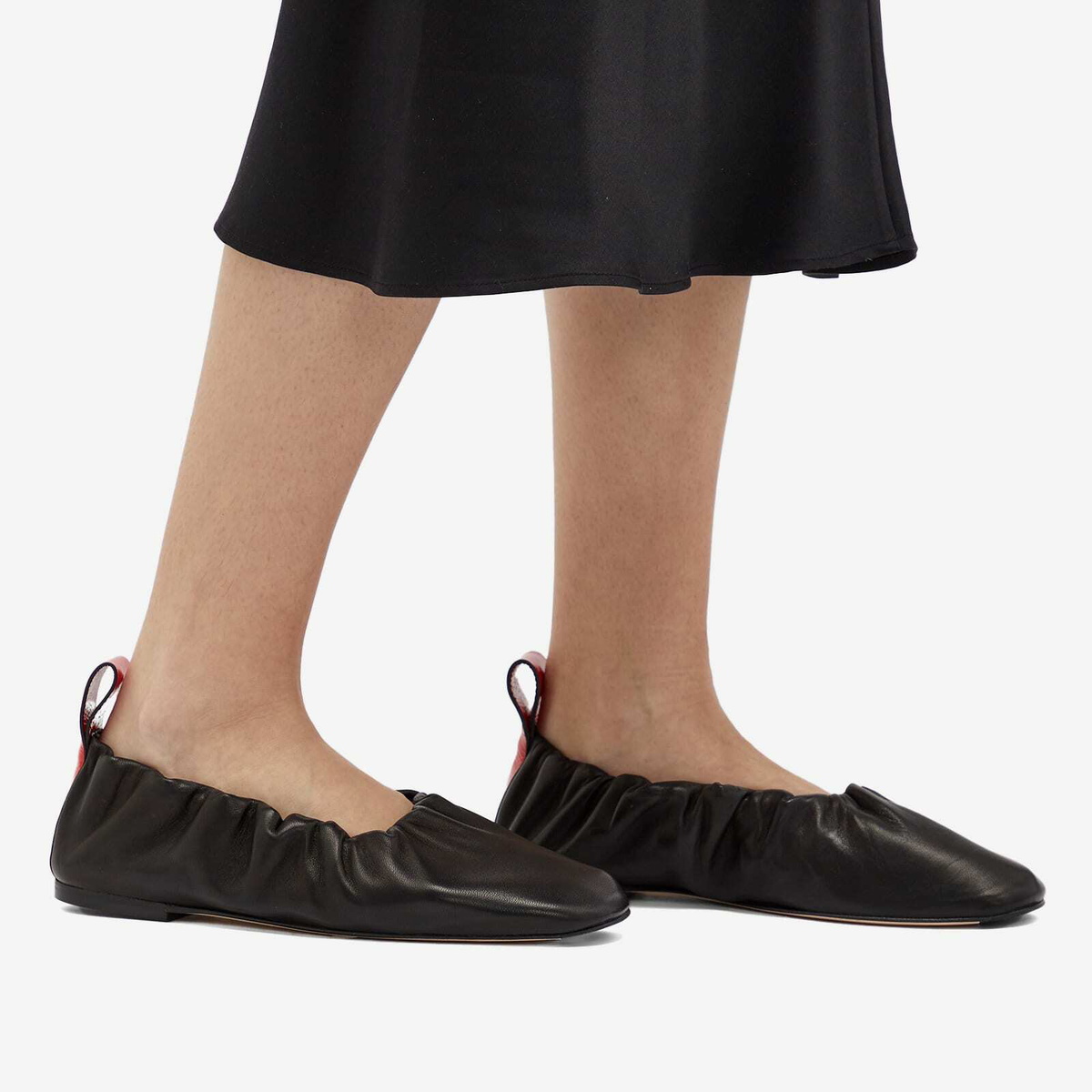 MIISTA Women's Devon Ballerina in Black Red