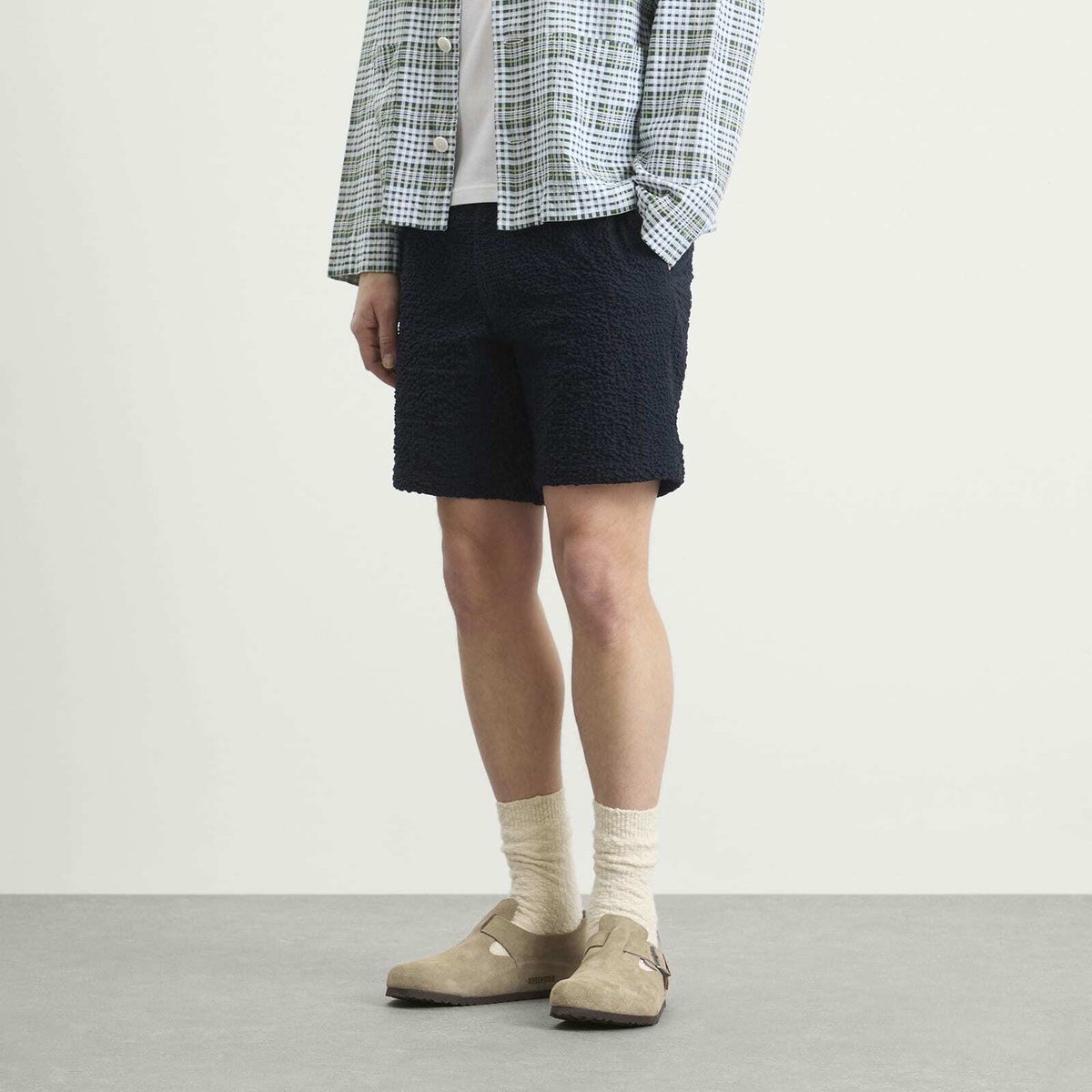 Wax London Men's Kurt Jumbo Seersucker Shorts in Dark Navy