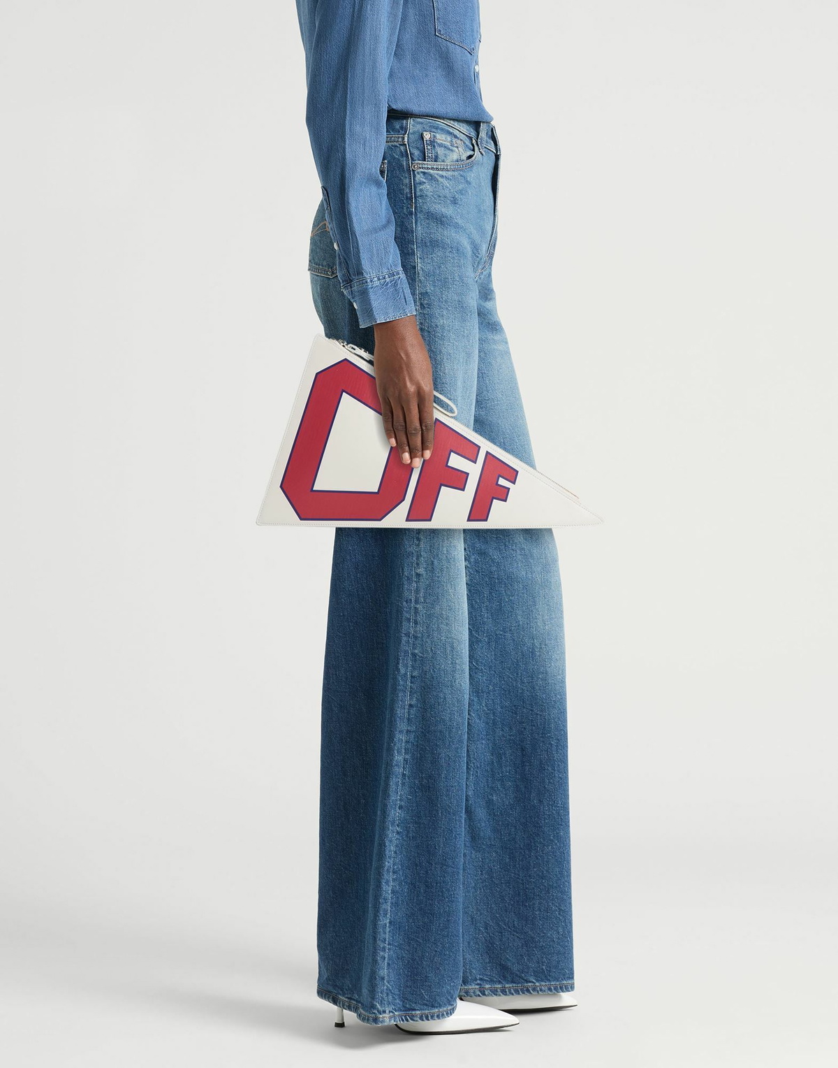 Off-white Womens Clutch in White