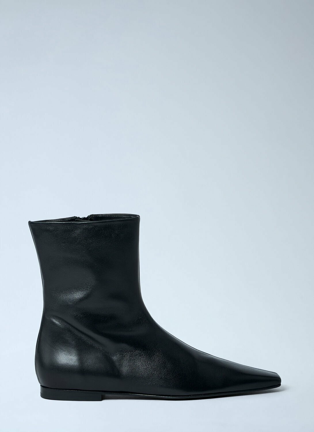 TOTEME Zipped Leather Chelsea Boots