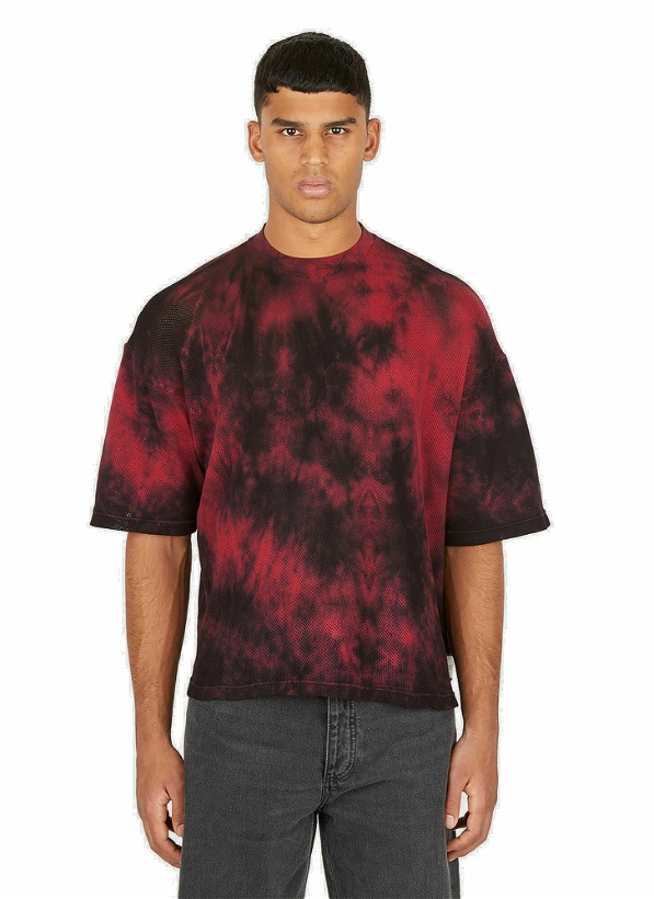 Photo: Obsidian T-Shirt in Red