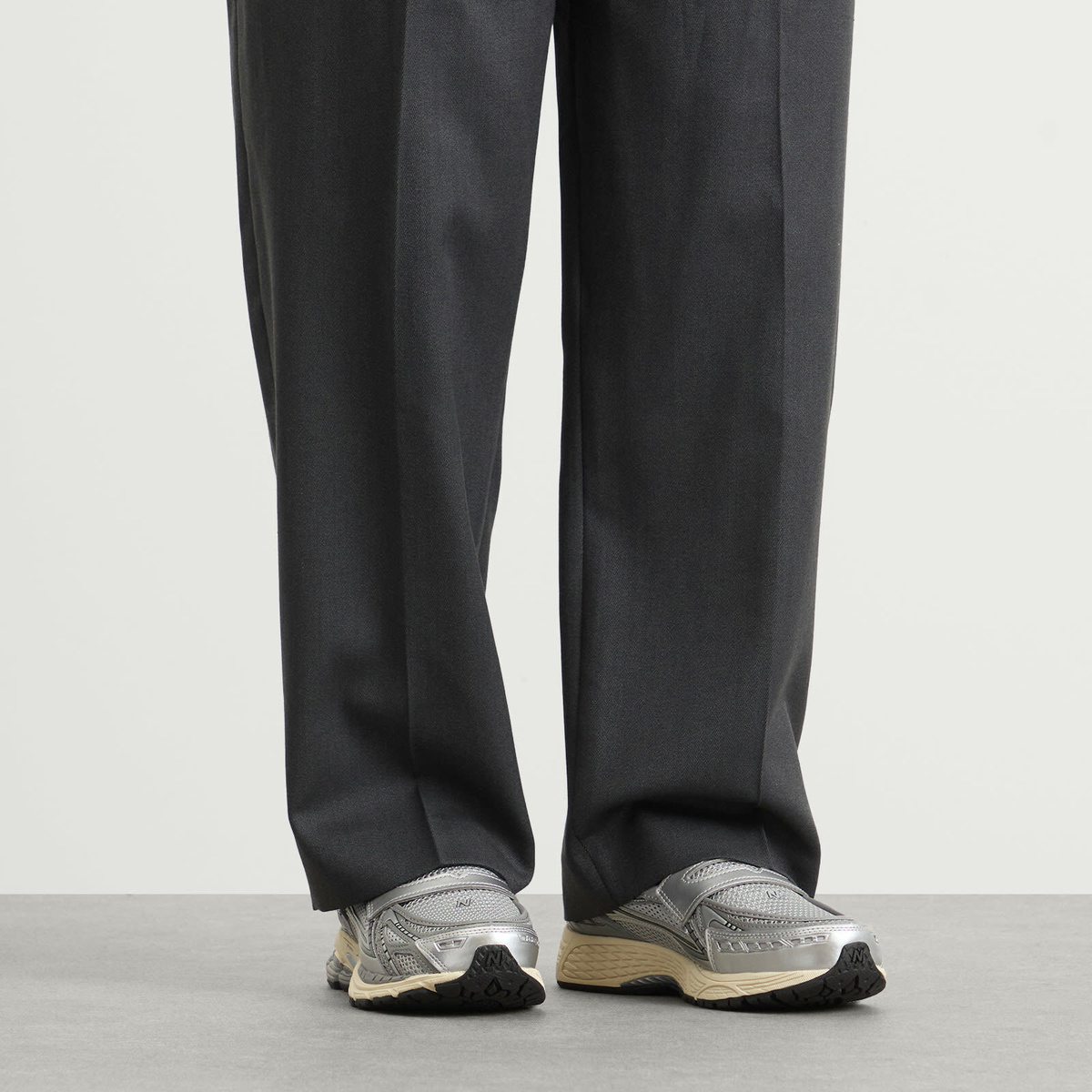 New Balance U1906LAE in Silver