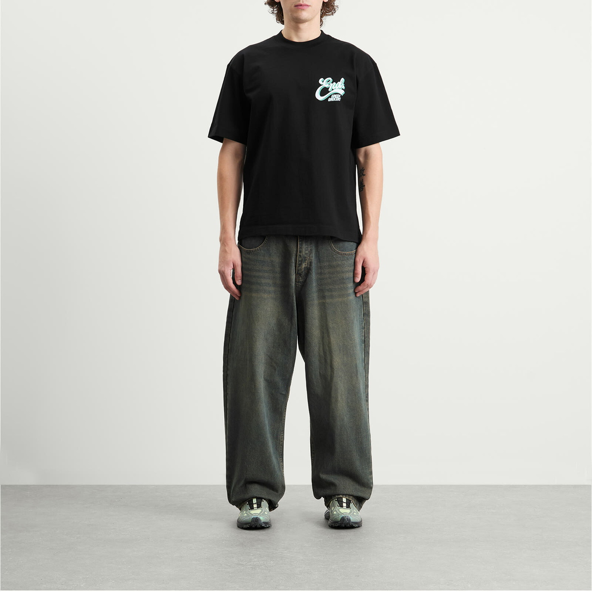END. Outdoor Sign T-Shirt in Black