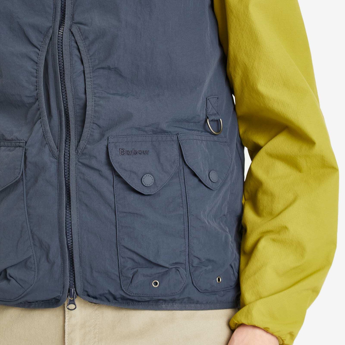 Barbour Men's Utility Flyweight Gilet in Navy