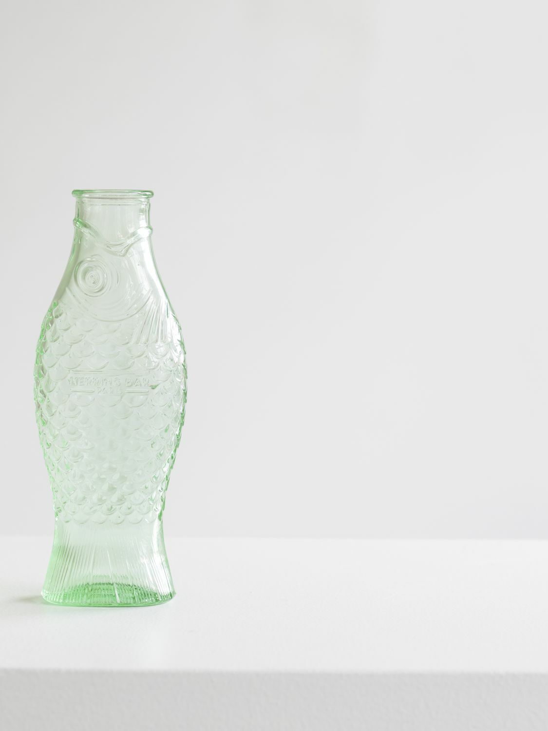 SERAX Transparent Green Fish & Fish Vase