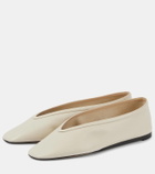 Le Monde Béryl Luna leather slippers