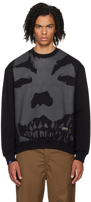 Photo: DEVÁ STATES Black Devoid Sweatshirt