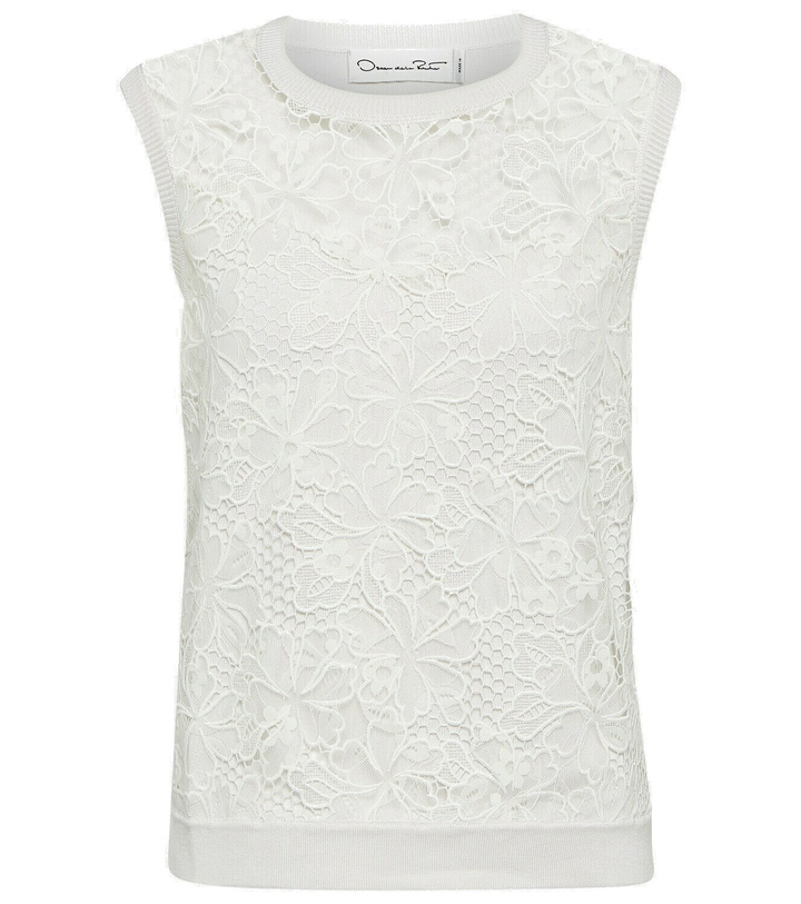 Photo: Oscar de la Renta Chantilly lace silk-blend tank top