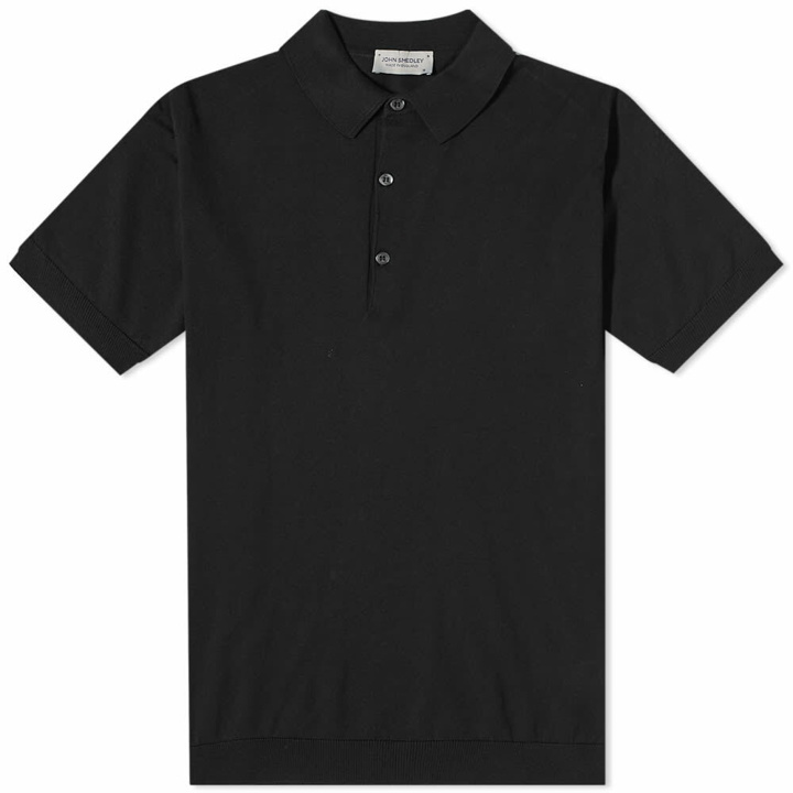 Photo: John Smedley Men's Adrian Cotton Knitted Polo Shirt in Black