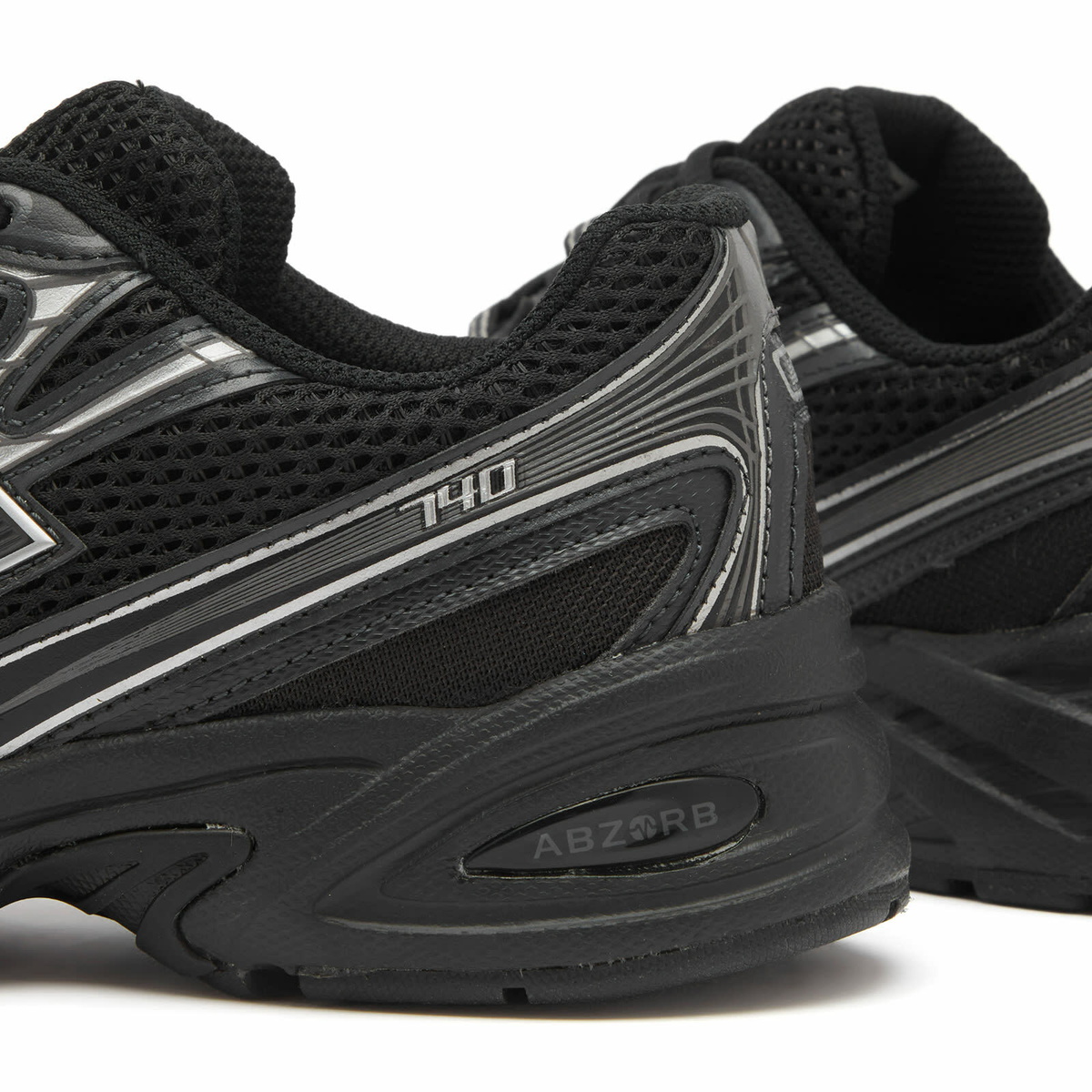 New Balance U740BM2 in Black New Balance